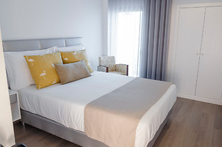 Duas noites em quarto duplo com pequeno-almoço para 2 | Hotel Concha (São Martinho do Porto, Leiria)