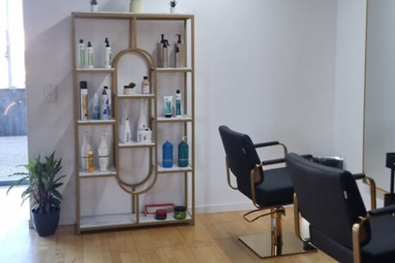 Massagem Relaxante + escalda pés para 1 | Bodhitara - Thai Massage Hair , Nails & Estética (Lisboa)