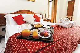 24HOTELS S.R.L.
