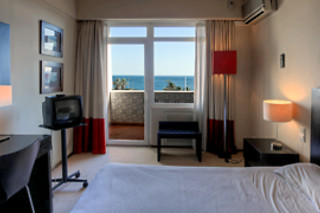 Uma noite com pequeno-almoço para 2 | Carcavelos Beach Hotel - Carcavelos