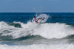 Onda Pura - Surf School