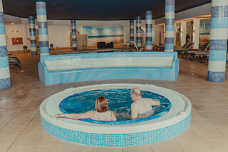 Circuito de águas e massagem de relaxamento a Dois | Terapyzen - The Navigator Solaqua