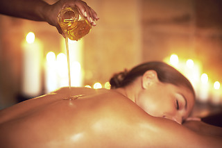 Massagem com óleos essenciais para 1 | Instituto Beleza Mss - Setúbal