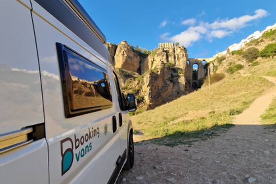 BOOKINGVANS - photo 2