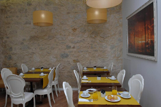 Uma noite em suite com pacote romântico | Marina Charming House (Figueira da Foz)