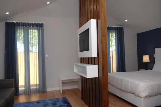 Uma noite em suite com pacote romântico | Marina Charming House (Figueira da Foz)
