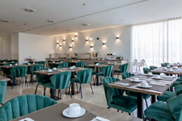 Oporto Airport & Business Hotel