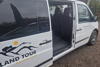 Tour de carrinha ou Jeep à escolha para 1 | Pro Island Tour (Ilha Terceira, Açores)