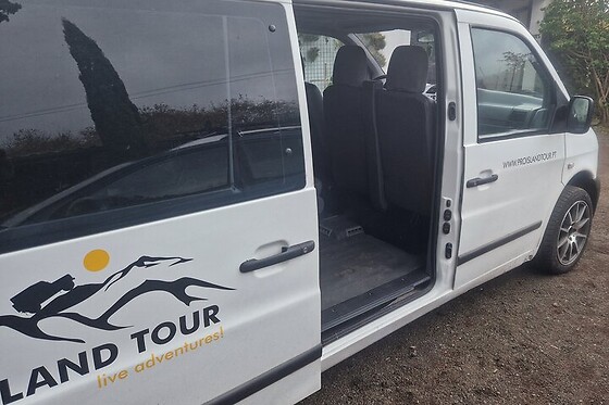 Tour de carrinha ou Jeep à escolha para 1 | Pro Island Tour (Ilha Terceira, Açores)