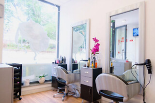Manicure + Pedicure para 1 | NL Cabeleireiro e Estética, São Domingos de Benfica, Lisboa