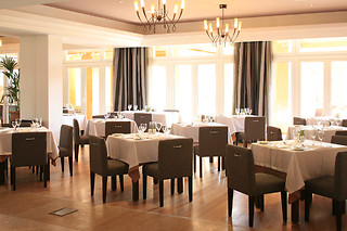 Uma noite em quarto duplo com pequeno-almoço e acesso ao spa | Onyria Quinta da Marinha Hotel (Cascais)