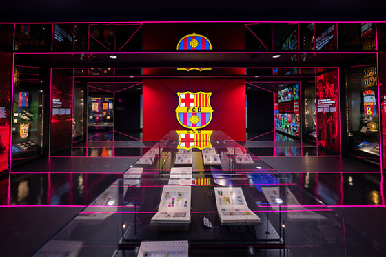 FC Barcelona - 2 bilhetes tour estádio + museu