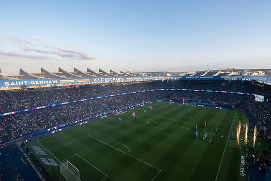 PSG Experience - 2 bilhetes jogo + 1 noite + tour estádio