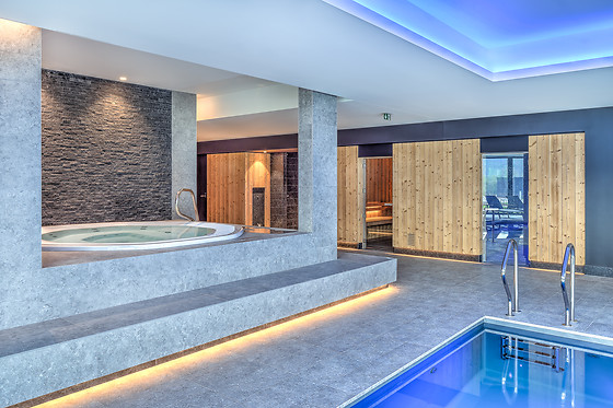 R hotel experiences - photo 2