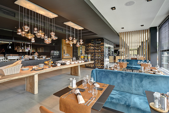 R hotel experiences - photo 12