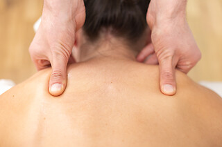 Massagem de relaxamento às costas para 1 | Clínica Joana Melo (Viseu)