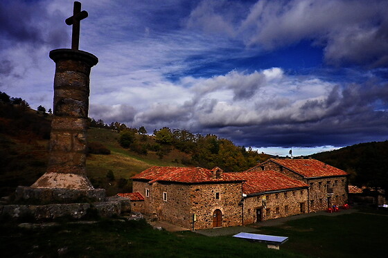 VENTA DE PIQUERAS - photo 2