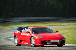 Condução em Ferrari F430 no autódromo de Braga para 1 | Ferrari Rent Braga (Braga)