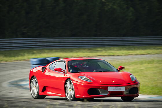 Condução em Ferrari F430 no autódromo de Braga para 1 | Ferrari Rent Braga (Braga)