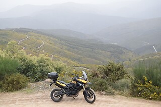 Moto Adventure nos Complexos Mineiros e Aldeia Drave para 1 | NaTour Way - Arouca