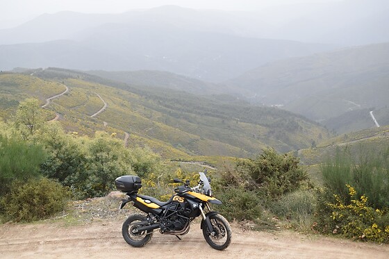 Moto Adventure nos Complexos Mineiros e Aldeia Drave para 1 | NaTour Way - Arouca
