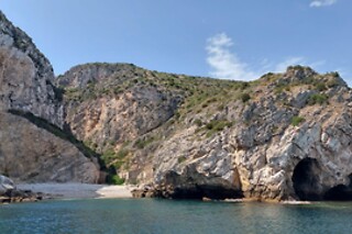 Cruzeiro pelas praias secretas de Sesimbra  | 2 Pessoas - 1h30 | Batnavó - Sesimbra