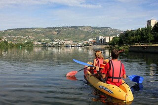 Canoagem no rio Douro - Passeio das três pontes em Peso da Régua | Naturimont