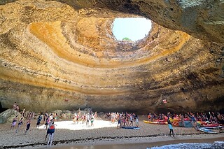 Passeio de barco pelas Grutas de Benagil para 1 | Ocean View - Boat Trips & Tours (Lagos)