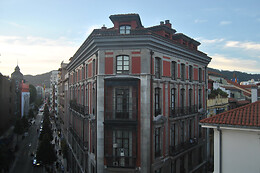 ZALLE OVIEDO SUITES