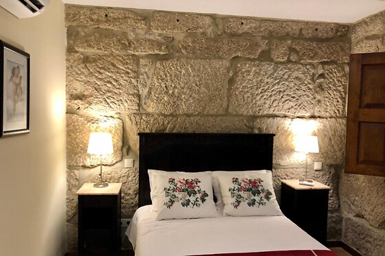 Duas noites em quarto duplo com pequeno-almoço e jantar | Casa da Ventozella (Vila Cova, Penafiel)