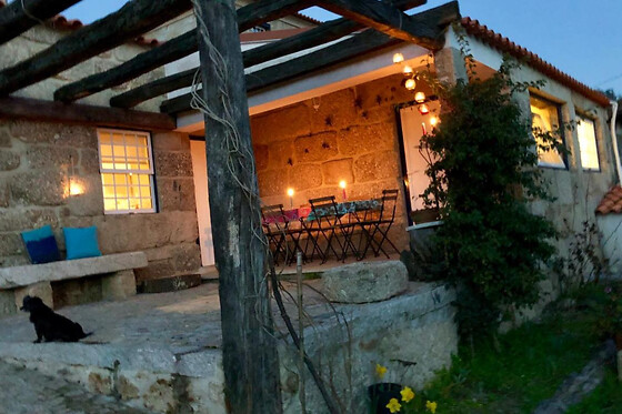 Duas noites em quarto duplo com pequeno-almoço e jantar | Casa da Ventozella (Vila Cova, Penafiel)