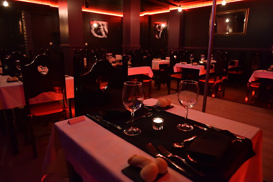 Jantar + Espectáculo de Dança Sensual para 2 | Magic Moments Restaurant & Dance Club (Lisboa)