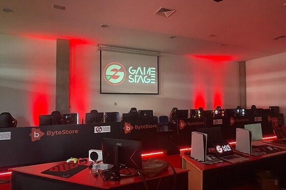 Jogo de realidade virtual para 3 | Game Stage - Oeiras