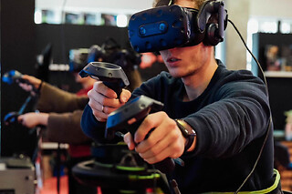 Jogo de realidade virtual para 3 | Game Stage - Oeiras