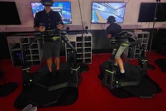 Jogo de realidade virtual para 3 | Game Stage - Oeiras