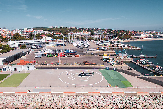 Voo de Helicóptero sobre o Rio Tejo para 2 | Portugal Helicopters (Algés, Lisboa)