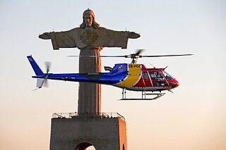 Voo de Helicóptero sobre o Rio Tejo para 2 | Portugal Helicopters (Algés, Lisboa)