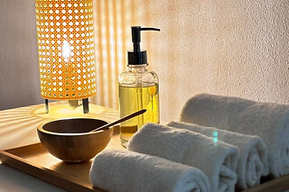 Uma massagem à escolha para 1 | Mandi's Care - Terapias Naturais (Moscavide, Lisboa)