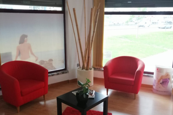 Um lifting e crioterapia facial para 2 em Ellegantia Spazio Bellezza em Restelo (Lisboa)