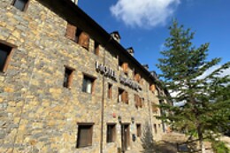 APARTAMENTOS SOLANA, HOTEL TAULL & ROMANIC