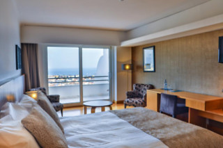 Duas noites em quarto twin com pequeno-almoço para 2 | B&B Hotel Sado (Setúbal)