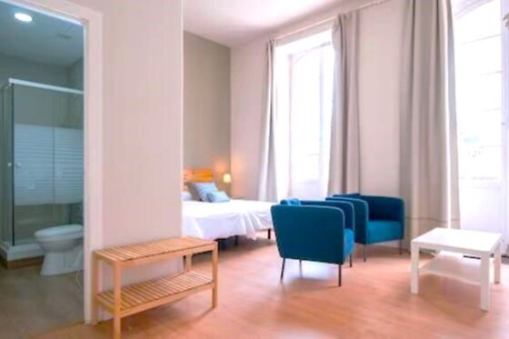 TRIANA 103 ROOMS & SUITES - photo 6