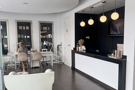 BLUSH BEAUTY EXPERTS - photo 5