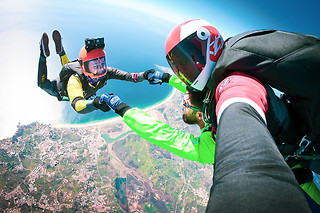 Salto Tandem ou Salto de Paraquedas a 3000m no Algarve para 1 | Air Emotions - Portimão