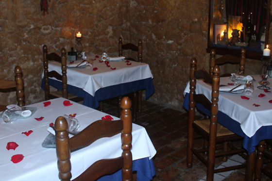 RESTAURANTE LA TEJA AZUL - photo 2