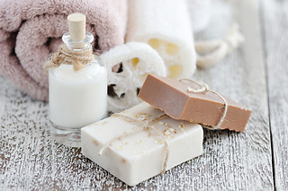 Uma massagem relaxante com óleos essenciais para 2 em Aromas do Deserto (Braga)
