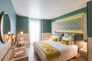 Uma noite em quarto duplo com pequeno-almoço e jantar | Hotel Estrela de Fatima (Fátima)