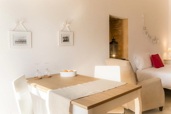 Uma noite de alojamento em quarto duplo/twin para 2 em Cercas Velhas em Sagres (Faro)