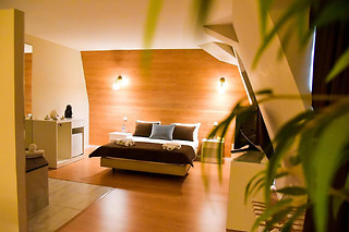 Uma noite em quarto duplo com pequeno-almoço para 2  | Douro Marina Hotel & Spa (Resende, Viseu)