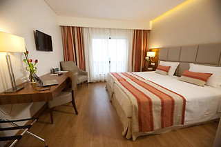 Duas noites em quarto duplo com detalhe romântico | Hotel Cinquentenário & Conference Center (Fátima)
